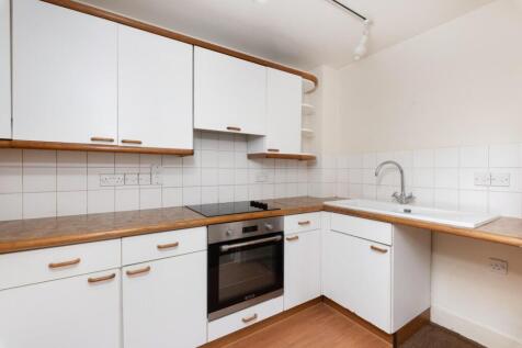 Flat A, Bartletts Court, Bath BA2 4JT-10.jpg