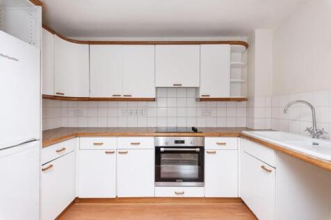 Flat A, Bartletts Court, Bath BA2 4JT-11.jpg