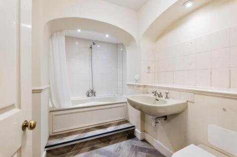 Flat A, Bartletts Court, Bath BA2 4JT-12.jpg