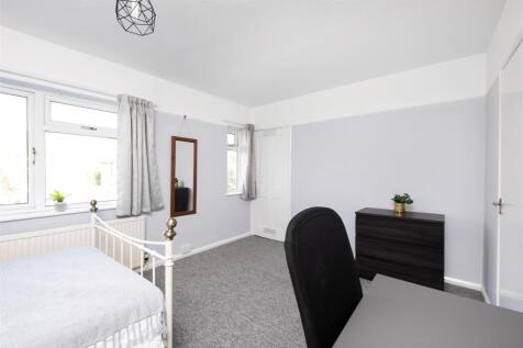 13 Shickle Grove-11.jpg