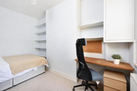 27 Cynthia Road-9.jpg