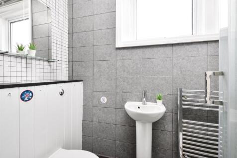 27 Cynthia Road-10.jpg