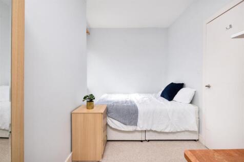 27 Cynthia Road-12.jpg