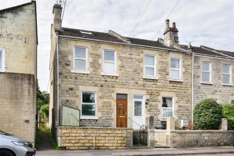 27 Cynthia Road-1.jpg