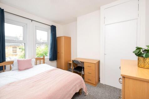 8 Canterbury Road, Bath-7.jpg