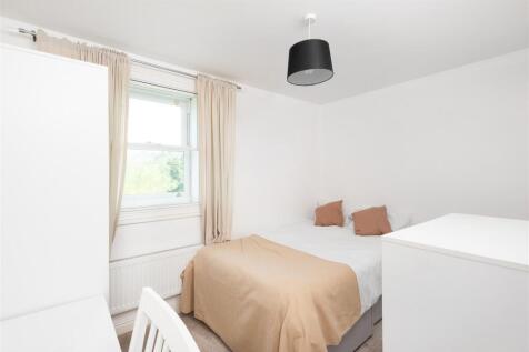 4 Albany Court-12.jpg