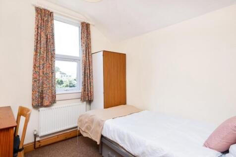 138 Coronation Avenue-13.jpg