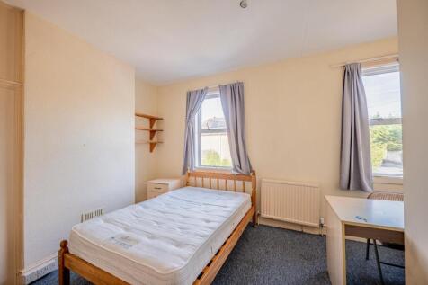 Livingstone Terrace-21.jpg