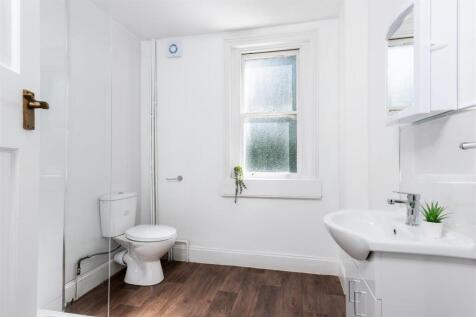 Upper Maisonette, 4 Lime Grove-7.jpg