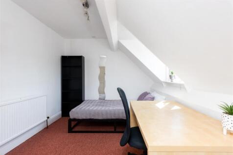 Upper Maisonette, 4 Lime Grove-15.jpg