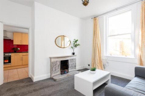 Lower Maisonette, 4 Lime Grove-7.jpg