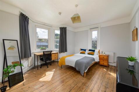 8 Livingstone Terrace-14_2023.jpg