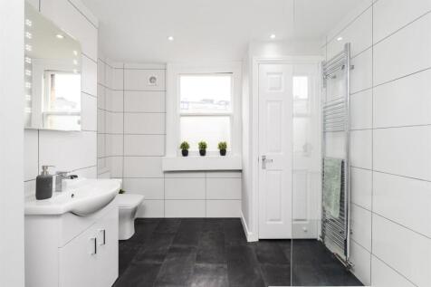 53 Lower Bristol Road, BA2 3BE-5.jpg