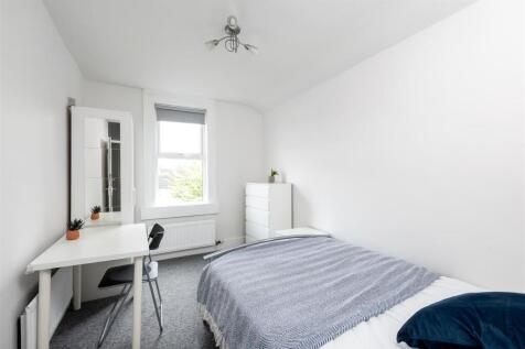 42 Faulkland Road-8.jpg