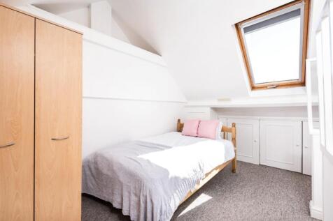 12 Lymore Gardens-13.jpg