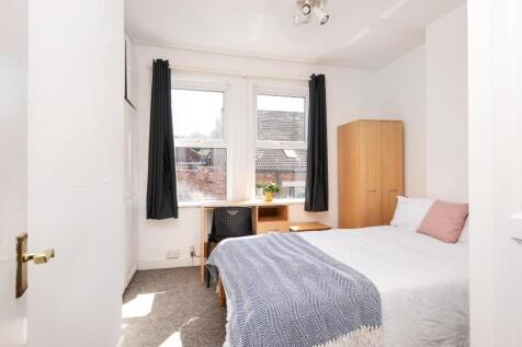 12 Lymore Gardens-9.jpg