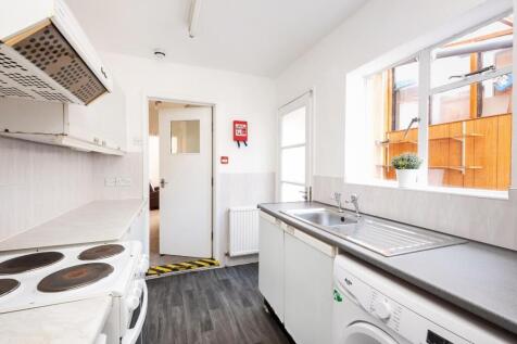 12 Lymore Gardens-3.jpg