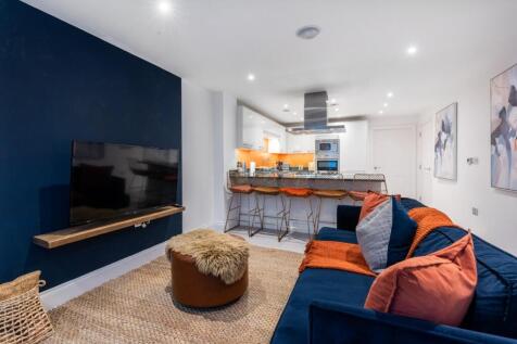 14c Monmouth Place, Bath, BA1 2AX-11.jpg