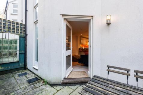 14c Monmouth Place, Bath, BA1 2AX-12.jpg