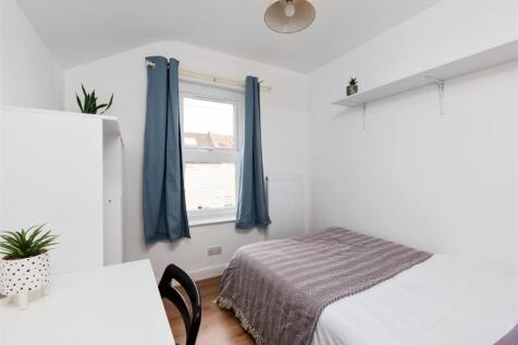 6 Landseer Road-1.jpg