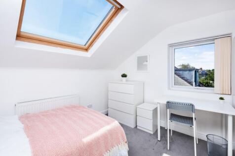 26 Lytton Gardens-14.jpg