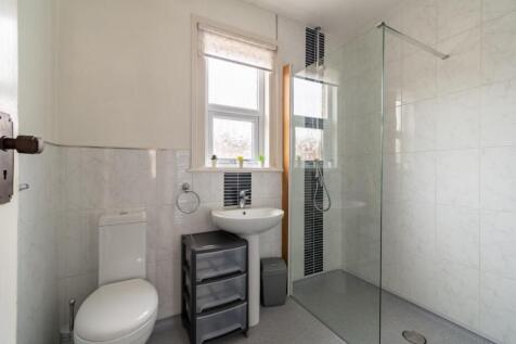 10 Canterbury Road-12.jpg