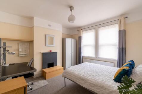 10 Canterbury Road-13.jpg