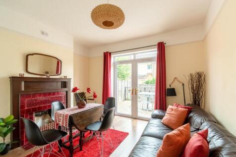 10 Canterbury Road-1.jpg