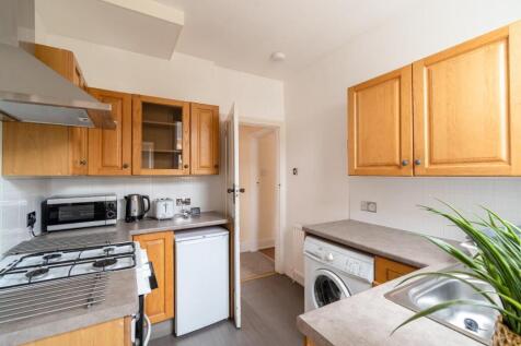 10 Canterbury Road-7.jpg