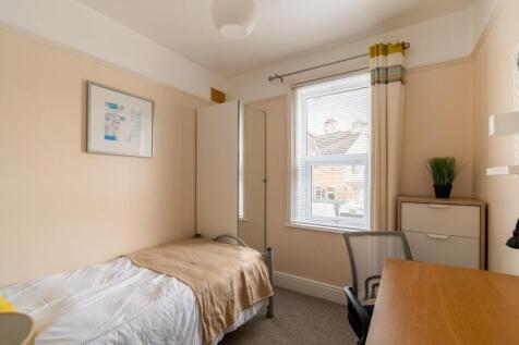 10 Canterbury Road-16.jpg