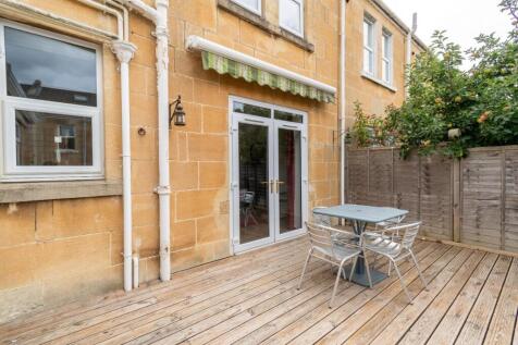 10 Canterbury Road-4.jpg