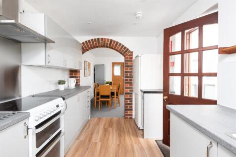 60 Lansdown View-6.jpg