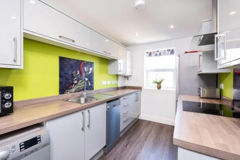 Flat 3, 2 Victoria Terrace, Bath-4.jpg