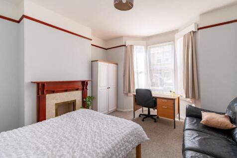 15 Victoria Rd-1.jpg