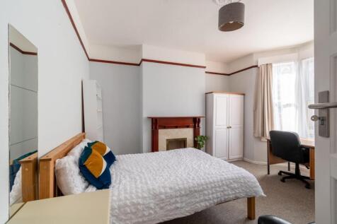 15 Victoria Rd-2.jpg