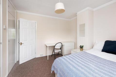 10 Willow Green-2.jpg