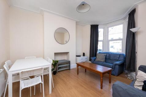 29 Stanley Road West-2.jpg