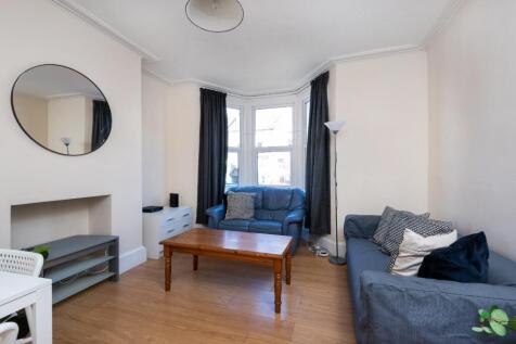 29 Stanley Road West-3.jpg