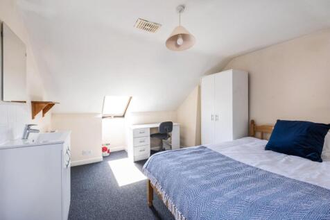 29 Stanley Road West-15.jpg