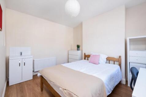 29 Stanley Road West-13.jpg