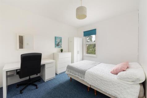 10 Shaftesbury Ave -10.jpg