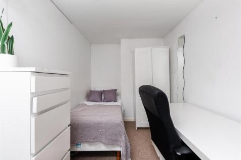 7 Twerton Farm Close-8.jpg