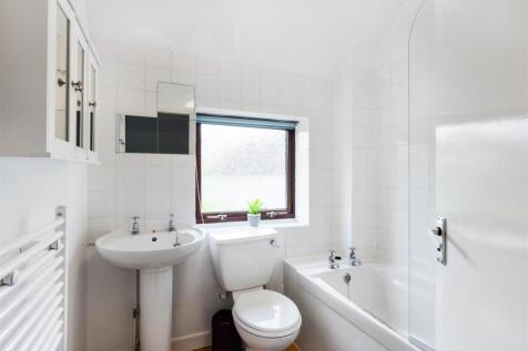 7 Twerton Farm Close-12.jpg