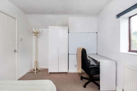 7 Twerton Farm Close-15.jpg