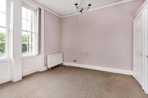 Flat 4, 6 Kensington Place, Bath, BA1 6AW-11.jpg