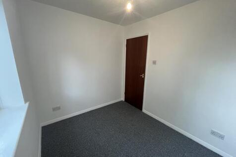 Bedroom one (2)