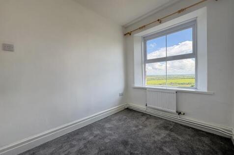 Bedroom 3 - office