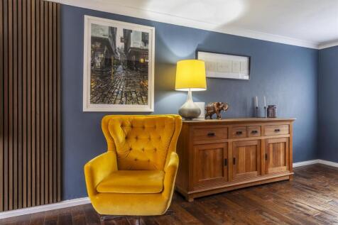 Lounge / Dining Room