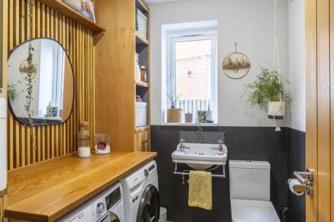 Utility Room / WC