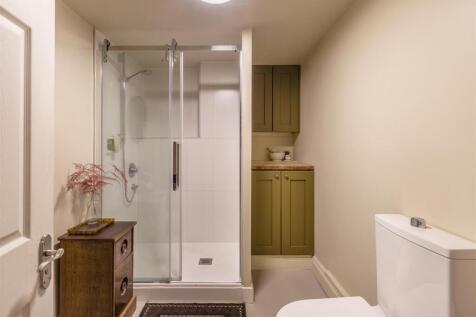 Shower Room 1